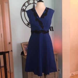 Ellen Tracy sz 8 dress😍😍😍 WITH POCKETS!! ❤️❤️❤️